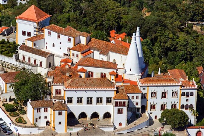 Private Tour in Sintra, Cabo Da Roca, Cascais. Wonderful Day. - Knowledgeable and Friendly Guides