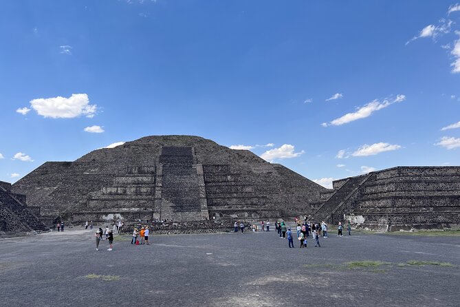 Private Tour in Teotihuacán Pyramids From Mexico City - Negative Experiences and Cautions