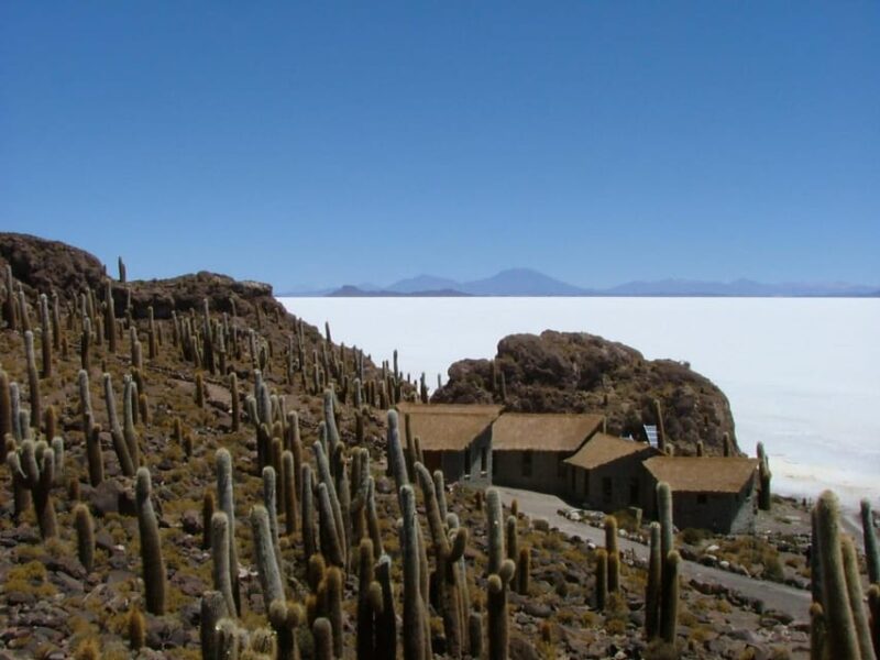 Private Tour in the Salar De Uyuni With Wine Tasting - Panoramic Views and Sunset