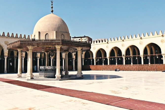 Private Tour: Islamic Cairo Including Amr Ibn-Alas-Ibn Tulun, Sultan Hassa and El Refaa Mosques - Visiting Sultan Hassa and El Refaa Mosques