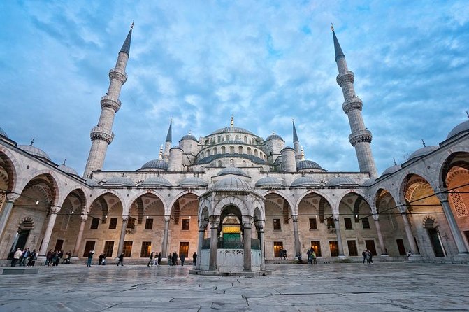 Private Tour: Istanbul in One Day Sightseeing Tour Including Blue Mosque, Hagia Sophia and Topkapi Palace - Itinerary Highlights