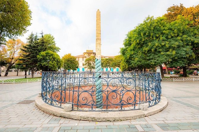 Private Tour: Istanbul's Ottoman Experience Including Topkapi Palace and Blue Mosque - Sultanahmet District