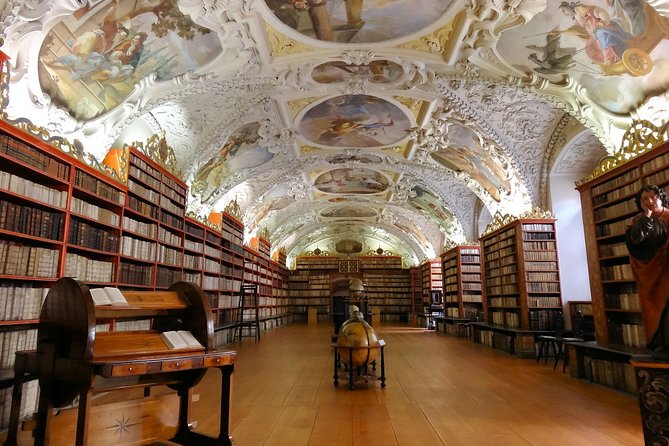 Private Tour Just for YOUR Group: the Prague Castle Area and a Lot More - Highlights of the Tour