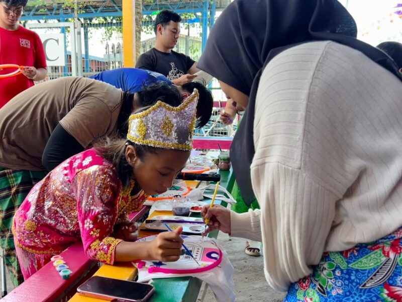 Private Tour Kampung Gypsy Kota Kinabalu Sabah Water Village - Traditional Sea Gypsy Cuisine Tasting
