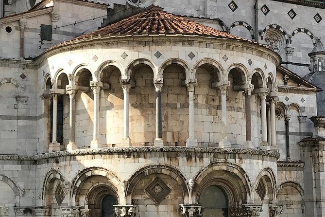 Private Tour: Kids in Lucca - Stepping Back in Time to the Middle Ages. - Learning at the Church of San Michele