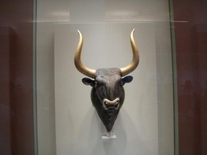 Private Tour: Knossos Minoan Palace & Archaeological Museum - Transportation and Guides