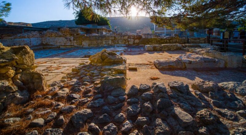 Private Tour Knossos Palace & Archeological Museum - Minoan Civilizations Rise and Downfall