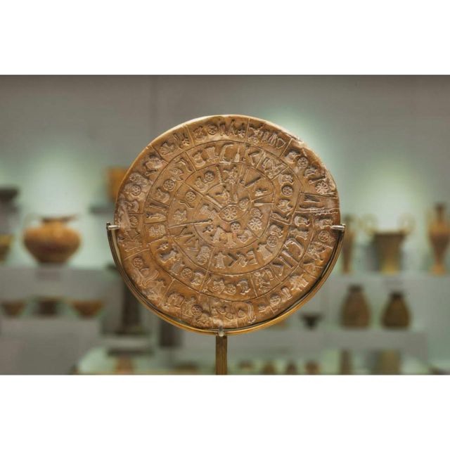 Private Tour Knossos Palace & Archeological Museum - Minoan Artifacts and Findings