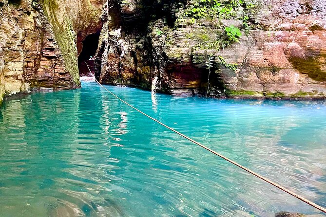 Private Tour La Leona Waterfall All-Inclusive, Transportation - Inclusions