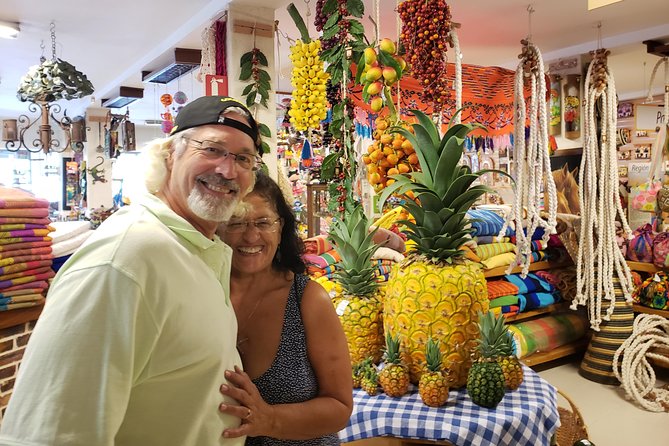 Private Tour: Las Palmas Culinary Adventure From Medellin - Interacting With Local Guide