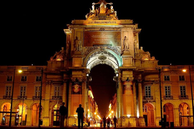 Private Tour: Lisbon Fado Dinner Show and Panoramic Night Tour - Inclusions and Accessibility