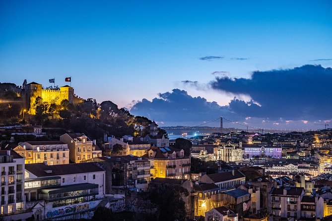 Private Tour - Lisbon Walking Tour With a Photographer - Tour Experience