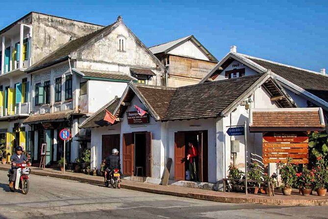 Private Tour: Luang Prabang Sightseeing Day Tour Including Royal Palace - Accessibility and Requirements