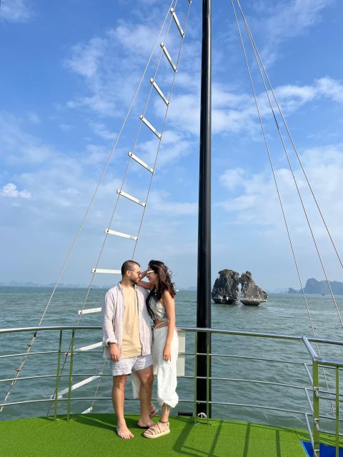 Private Tour: Luxury Ha Long Bay With Private Cruise 1-Day - Boarding the Traditional Junk Boat