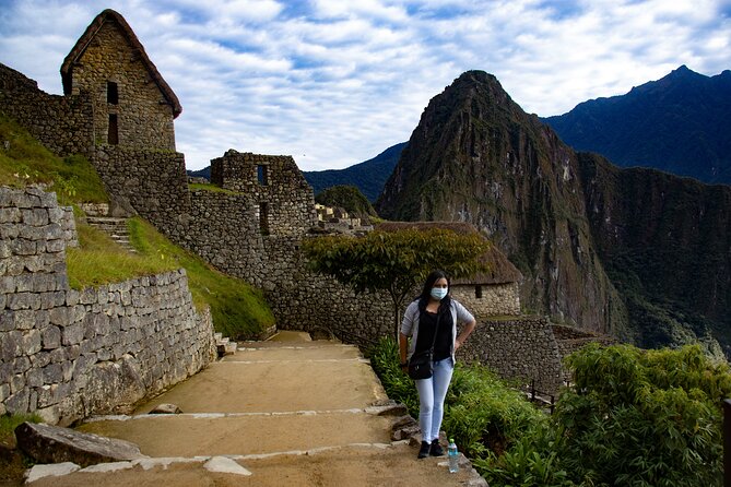 Private Tour Machu Picchu Full Day - Language Assistance