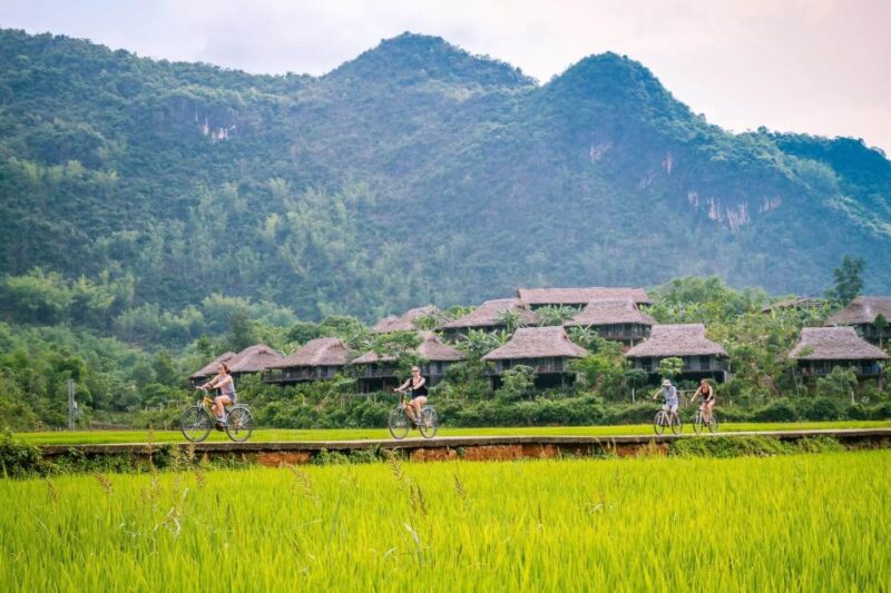 Private Tour Mai Chau Full Day With Biking - Key Points