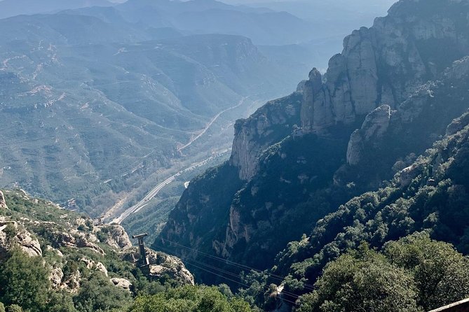 Private Tour: Montserrat and Cava Visit - Independent Exploration at Montserrat