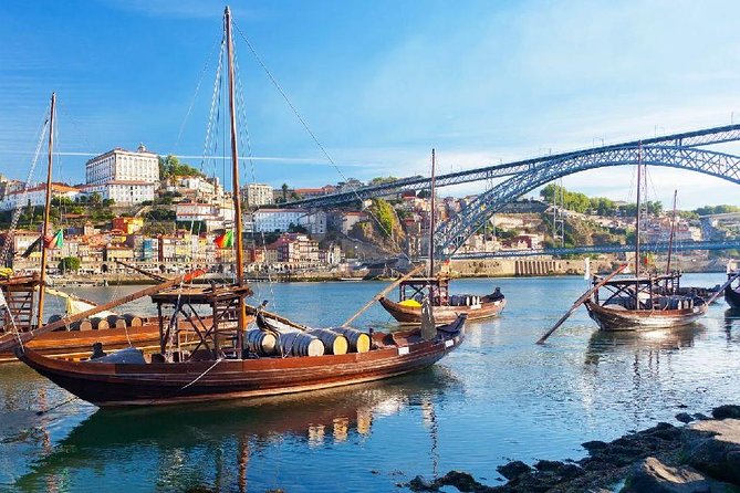 Private Tour of 1 to 8 People in Porto - Accessibility