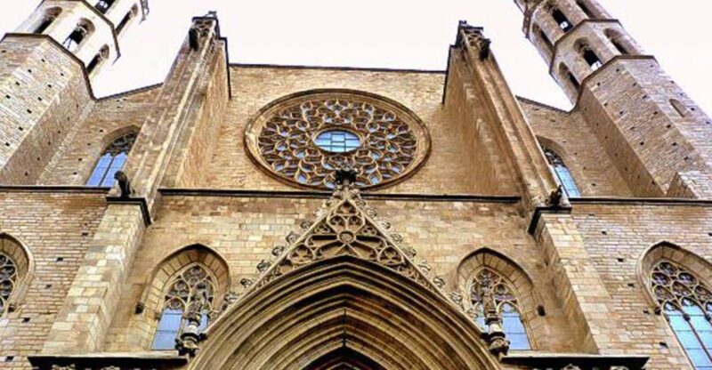 Private Tour of Barcelona With Driver and Guide - Luxury Vehicle and Chauffeur