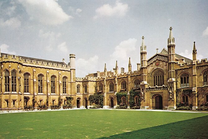 Private Tour of Cambridge - Guide Expertise and Engagement