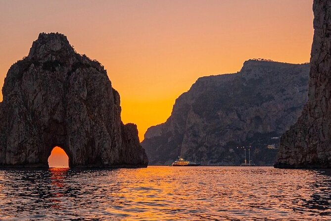 Private Tour of Capri by Boat at Sunset With Aperitif - Meeting Information