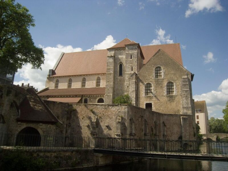 Private Tour of Chartres Town From Paris - Pricing and Booking Information