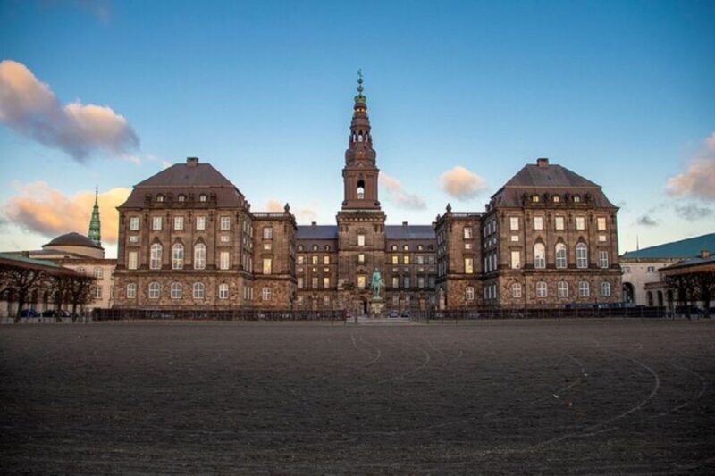 Private Tour of Copenhagen and Christiansborg Palace - Booking and Payment