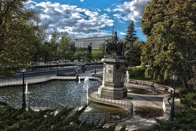 Private Tour of Escorial Monastery & Valley of the Fallen - Transportation