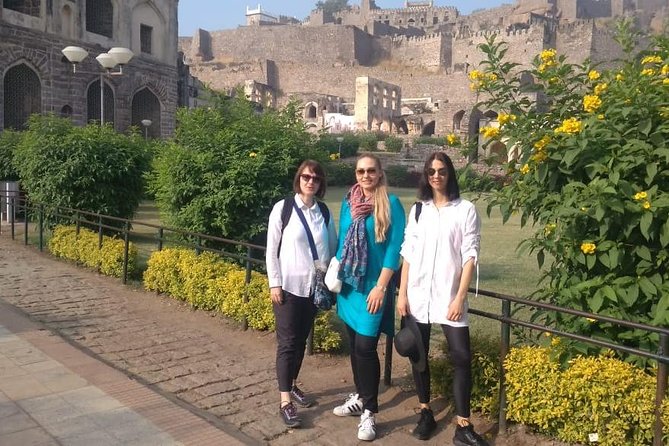 Private Tour of Hyderabad in Car With Guide and Lunch - Tour Highlights