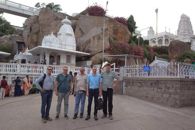 Private Tour of Hyderabad With Lunch for a Cultural Immersion - Discovering the Qutub Shahi Tombs