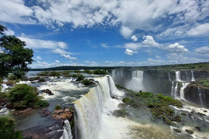 Private Tour of Iguazu Falls Brazilian Side With Pick up - About Iguazu Explorer