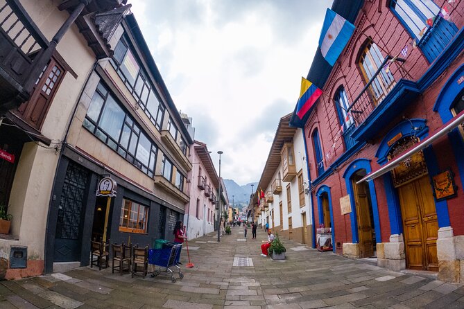 Private Tour of La Candelaria, the History of Bogotá - Exploring La Candelarias History