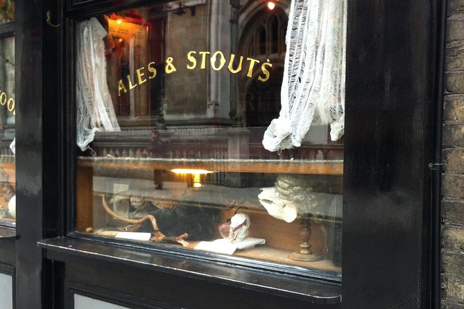 Private Tour of Londons Historic Pubs - Refreshing Half-Pints