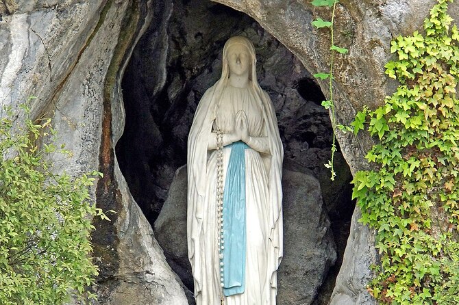 Private Tour of Lourdes and the Three Sacred Temples - Traveler Reviews