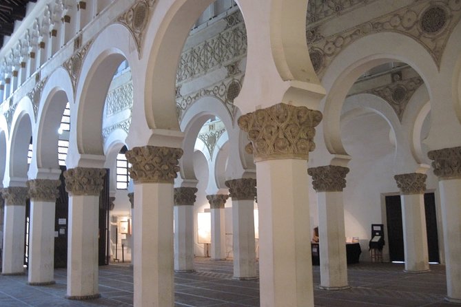 Private Tour of Medieval Toledo With a Licensed Guide - Exploring Toledos Medieval Landmarks