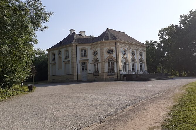 Private Tour of Nymphenburg Palace and Gardens - Guide Reviews and Experiences