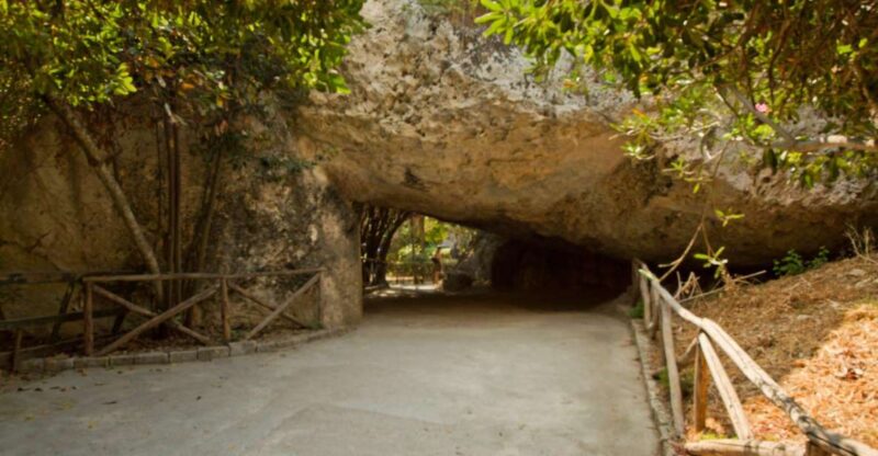 Private Tour of Ortygia and the Neapolis Archaeological Park - Key Points