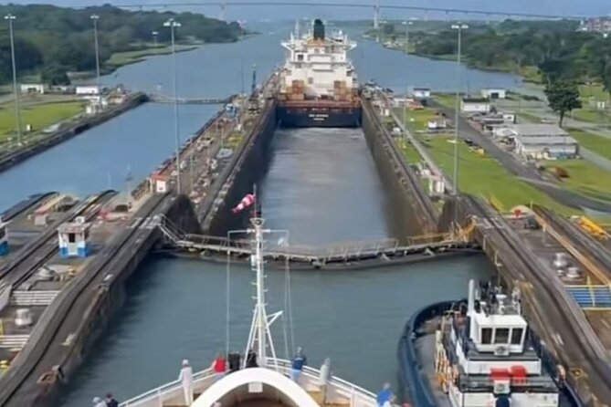 Private Tour of Panama Canal Old Town and Causeway of Amador - Discovering the Causeway of Amador