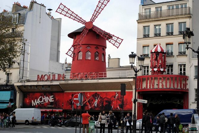 Private Tour of Paris Montmartre With Audio Guide - Panoramic Views From Montmartre