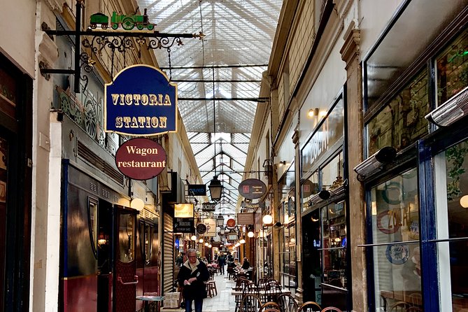 Private Tour of Parisian Markets Including Hidden Passages With a Local - Navigating the Streets of Paris