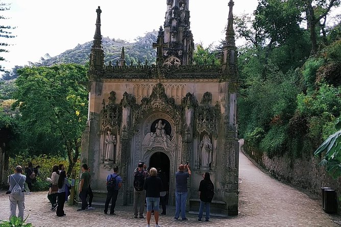 Private Tour of Pena Palace and Quinta Da Regaleira - Accessibility and Participation