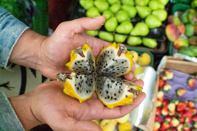 Private Tour of Plaza De Paloquemao With Gastronomic Tasting - Key Points