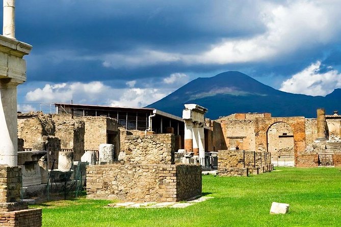 Private Tour Of Pompeii - Sorrento & Positano - Discovering Historic Sorrento