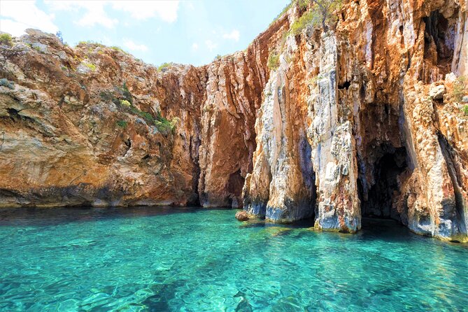 Private Tour of Red Rocks, Pakleni Islands and Hvars Southern Beaches - Meeting and Pick-up