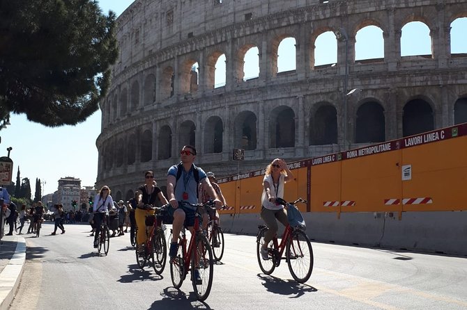 Private Tour of Rome by Bike - A Ride Around The Most Famous Places of Rome - Visiting Piazza Navona and Pantheon
