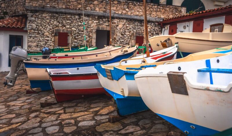 Private Tour of San Sebastian and Getaria With Txakoli Tasting - Experiencing San Sebastians Old Town