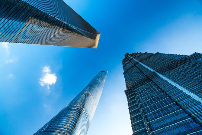 Private Tour of Shanghai Museum, Yu Garden and Shanghai Tower With Pickup - Shanghai Tower Experience