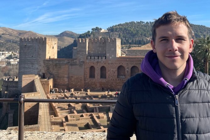 Private Tour of the Alhambra in Granada With Julián Giménez - Alhambra Highlights