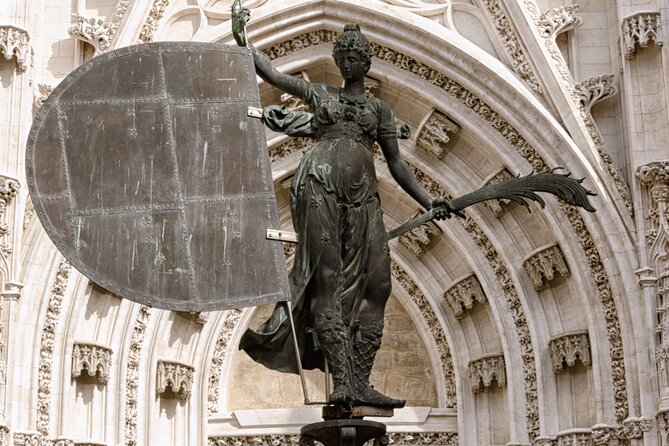 Private Tour of the Cathedral and Giralda of Seville - Accessibility and Participation Information