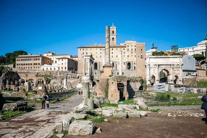Private Tour of the Colosseum Forums Palatine Hill & Ancient Rome - Navigating Palatine Hill